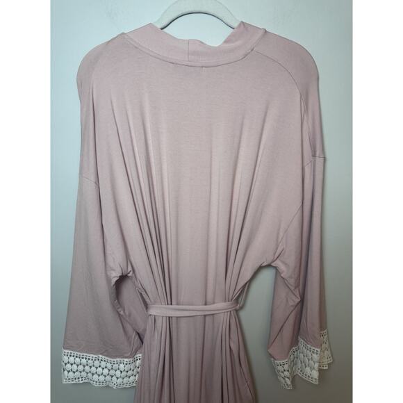 Angel Maternity Women’s Size M/L Bamboo Robe Pink Crochet Trim Hospital Robe NEW - Picture 10 of 10